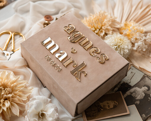 PHOTO ALBUM/ PHOTO BOX  Velvet Photo Box Photographer Box  Tan Velvet Photo Box Photographer Box Wedding Memory Box, Beige Custom Keepsake Box, Taupe Photographer Gifts for Clients, Wedding Pictures packaging, Custom photography Nude box