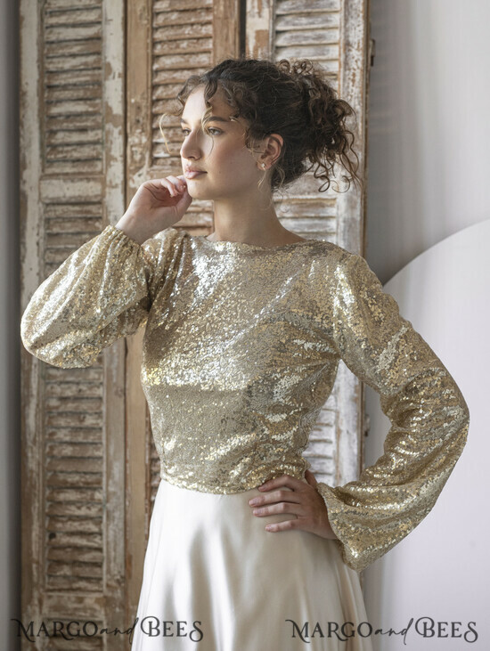BRIDE bolero, robes, garter WEDDING BOLERO & SHRUGS Gold Sequin Wedding Bolero – Glamorous Long Sleeve Topper for Brides, Perfect for Autumn Weddings, New Year’s Eve Parties & Quinceañera Celebrations 02/BoKorn/bol25