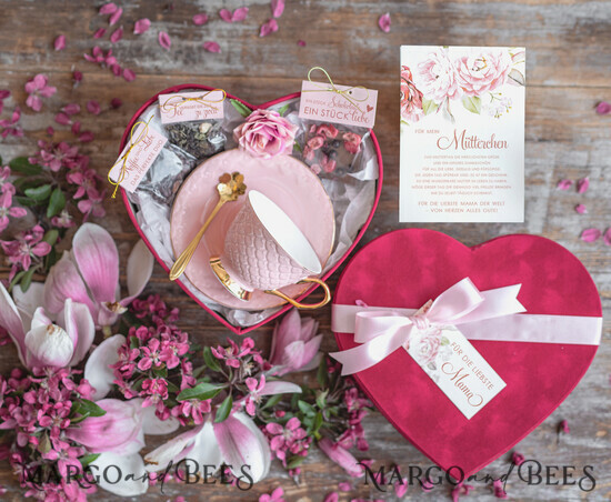 Geschenke zum Muttertag Muttertagsbox in Herzform Geschenkbox Herz für Mama mit Tasse, Kaffee, Tee, Schokolade, Rose & Grußkarte – stilvolles Muttertagsgeschenk, fertig verpackt und liebevoll gestaltet 02/bHert/BMaDE