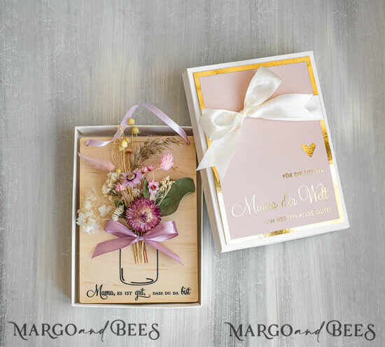 Geschenke zum Muttertag Grußkarten für Mama Holzkarte mit Widmung für Mama – Geschenkbox mit Trockenblumen Geschenk in eleganter Box mit Trockenblumen zum Muttertag Geschenkidee zum Muttertag 02/KrDBDR/BMaDE