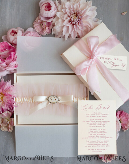 BRIDE bolero, robes, garter Geschenkidee für die Braut Strumpfband Rosa Tüll-Strumpfband in Geschenkbox – Überraschung vom Junggesellinnenabschied 14/TSrosa/podDE