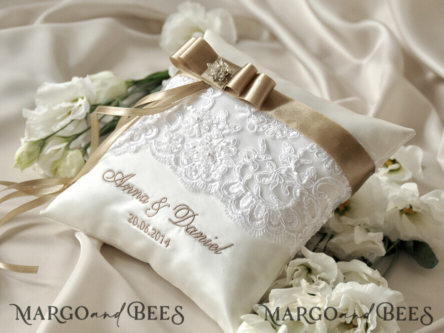 RING BEARER BOXES & PILLOWS Classic Ring Pillows Vintage wedding Ring Pillow • Custom Ring Bearer Pillow • Boho Glam Ring Bearer