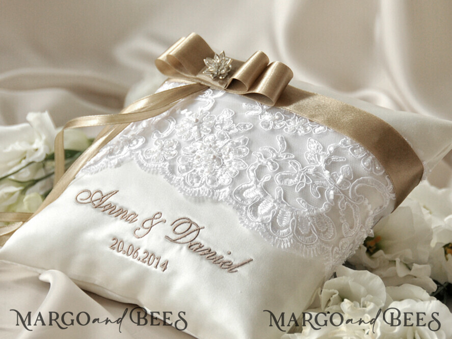 RING BEARER BOXES & PILLOWS Classic Ring Pillows Vintage wedding Ring Pillow • Custom Ring Bearer Pillow • Boho Glam Ring Bearer