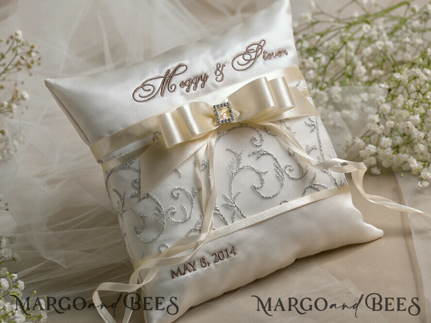 RING BEARER BOXES & PILLOWS Classic Ring Pillows Vintage wedding Ring Pillow • Custom Ring Bearer Pillow • Boho Glam Ring Bearer