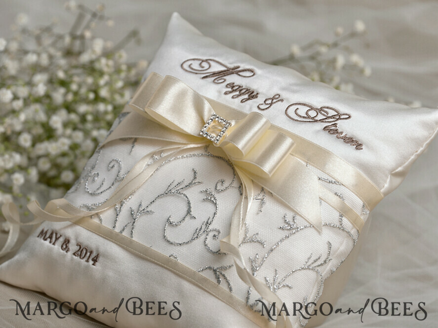 RING BEARER BOXES & PILLOWS Classic Ring Pillows Vintage wedding Ring Pillow • Custom Ring Bearer Pillow • Boho Glam Ring Bearer