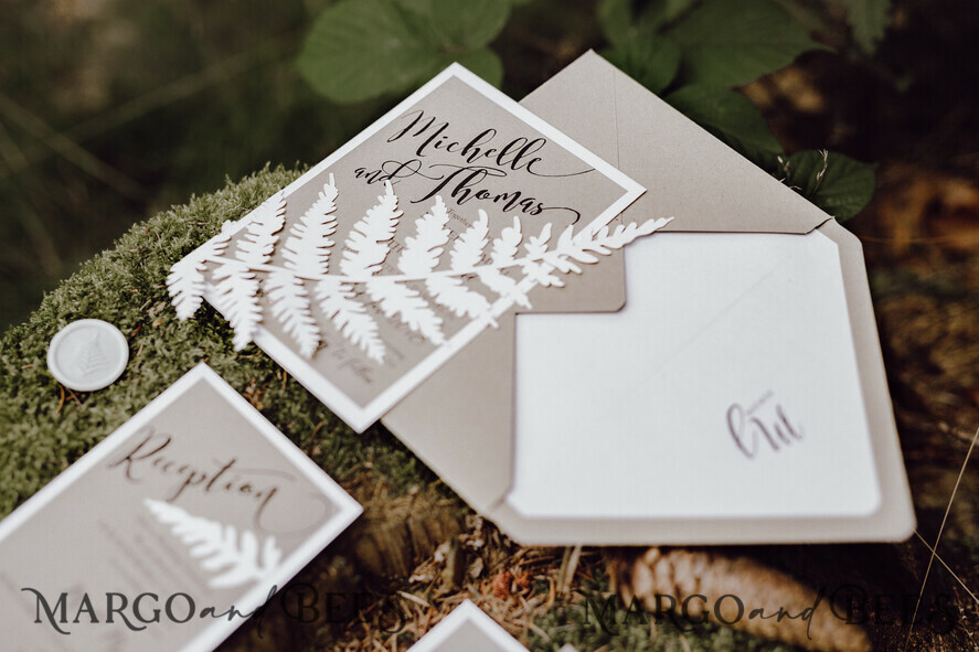 WEDDING INVITATIONS rustic / country / shabby chick Custom Wedding invitations eco kraft stationery