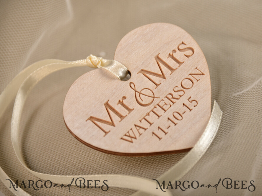 romantic wedding favors, engraved wood tags