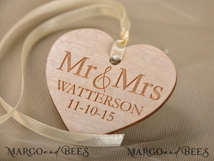romantic wedding favors, engraved wood tags