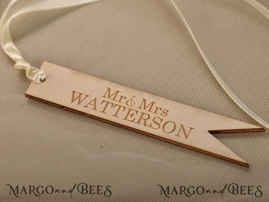 Wedding Favor gifts, custom shape wooden tags