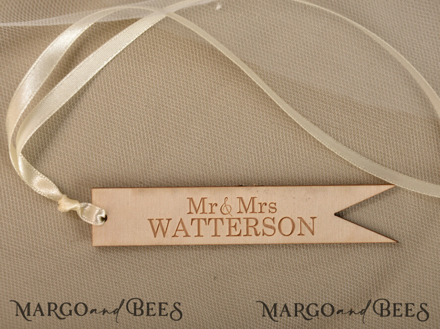 Wedding Favor gifts, custom shape wooden tags