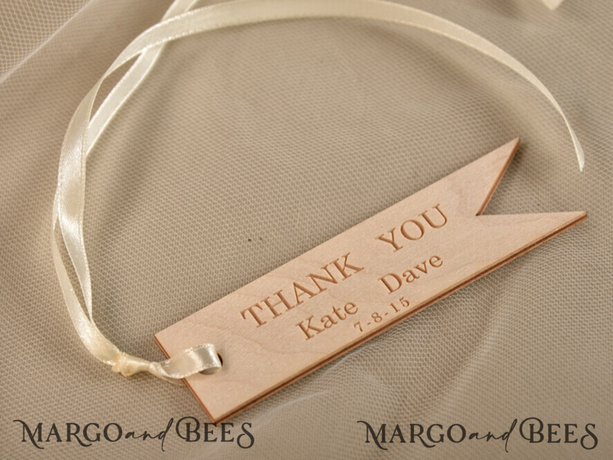 Wedding Favor gifts, custom design wooden tags