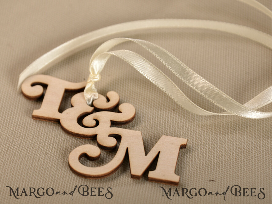 Wedding Favor gifts, custom design wooden tags
