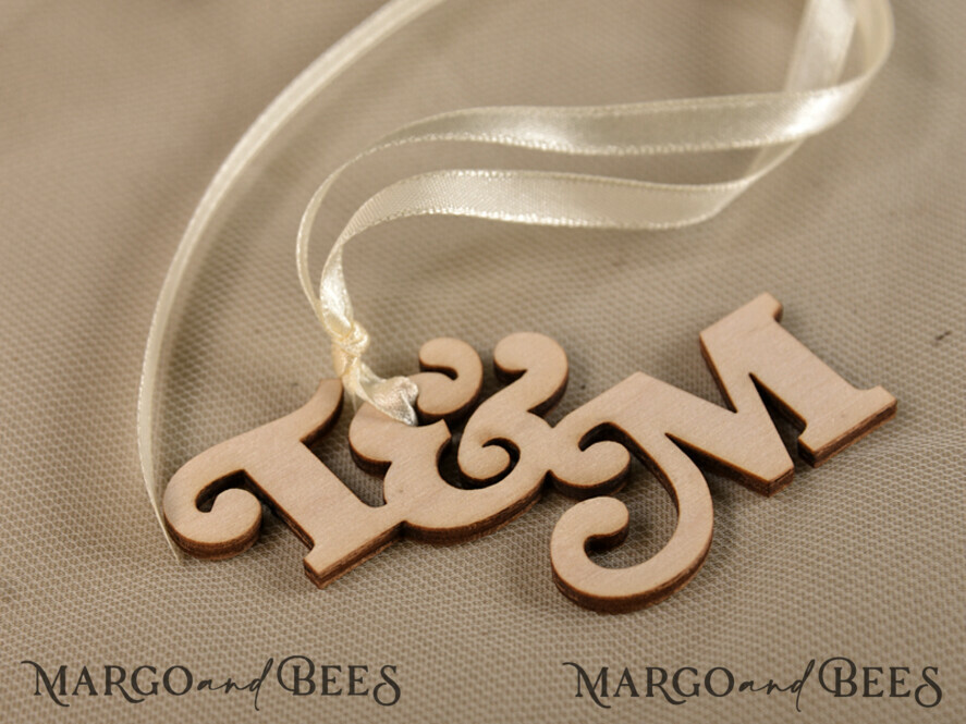 Wedding Favor gifts, custom design wooden tags
