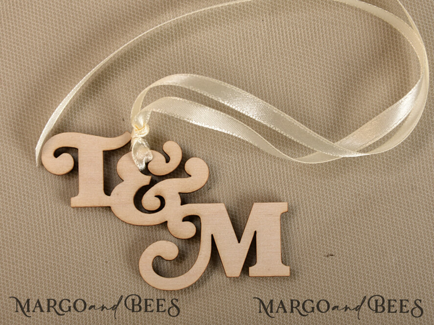 Wedding Favor gifts, custom design wooden tags
