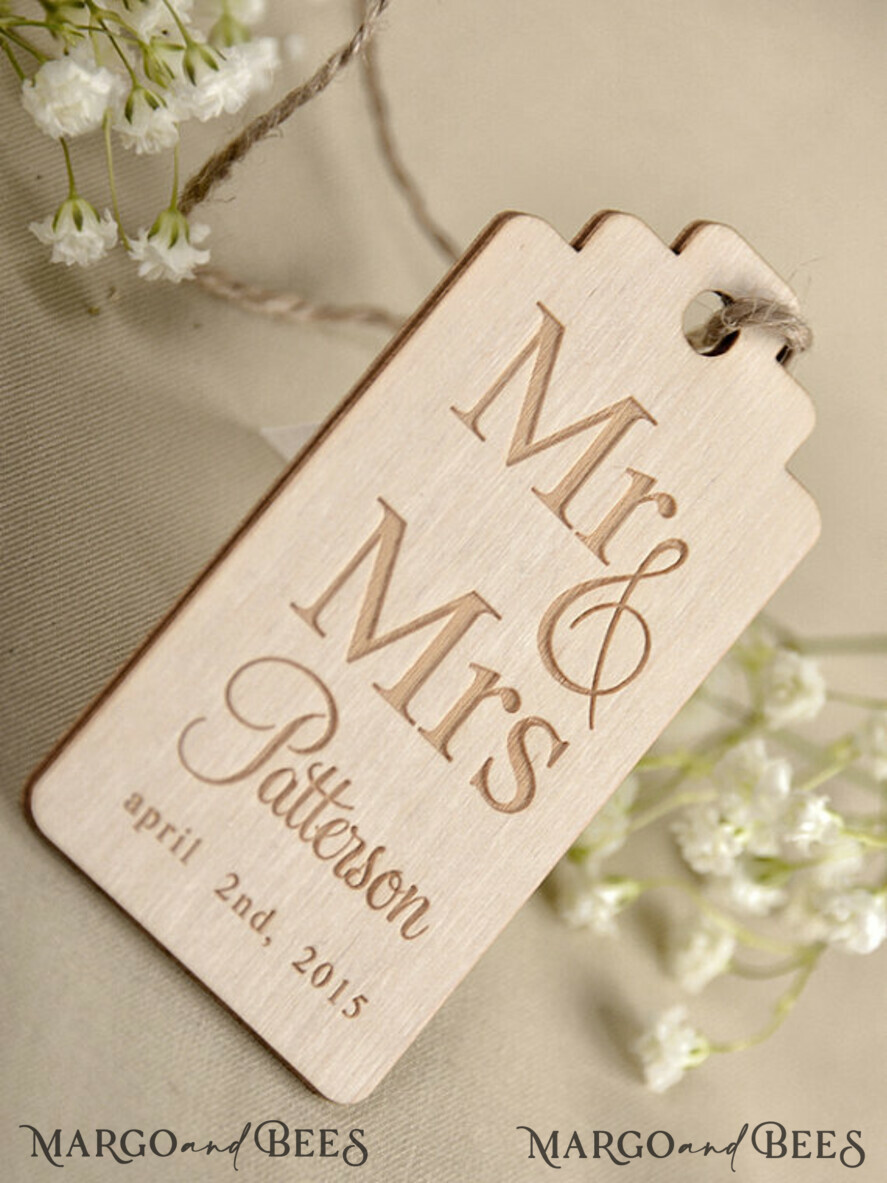 romantic wedding favors, engraved wooden tag