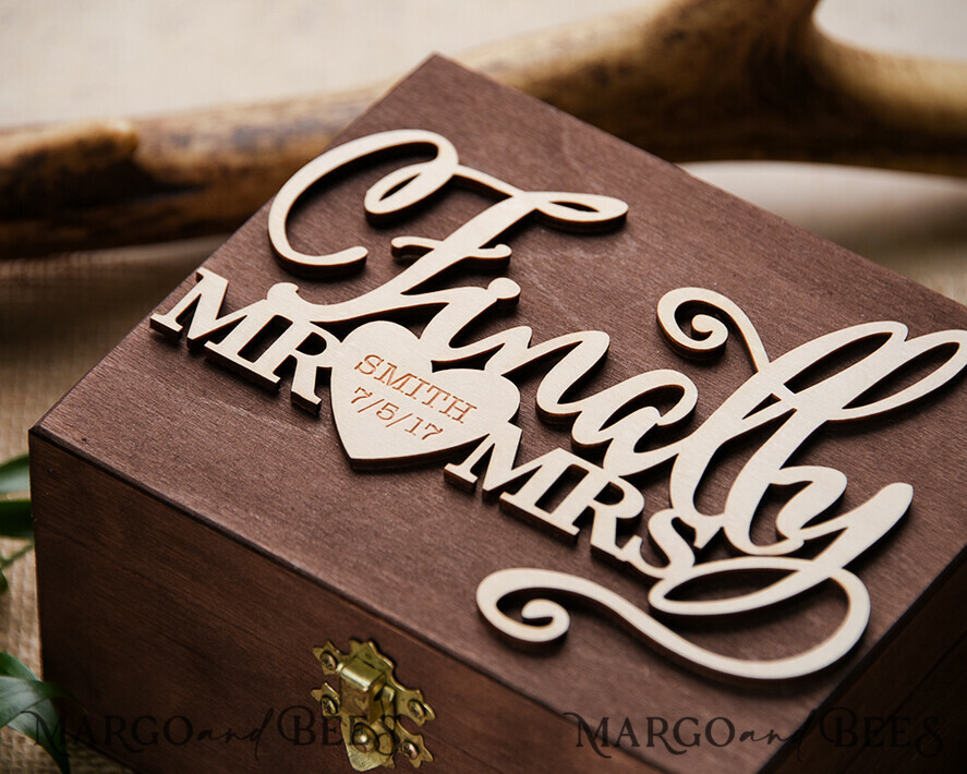 RING BEARER BOXES & PILLOWS Epoxy Wedding rings Box Personalised wedding box his and hers, Handmade wedding ring box • Real Flowers ring bearer box • wood luxury ring box