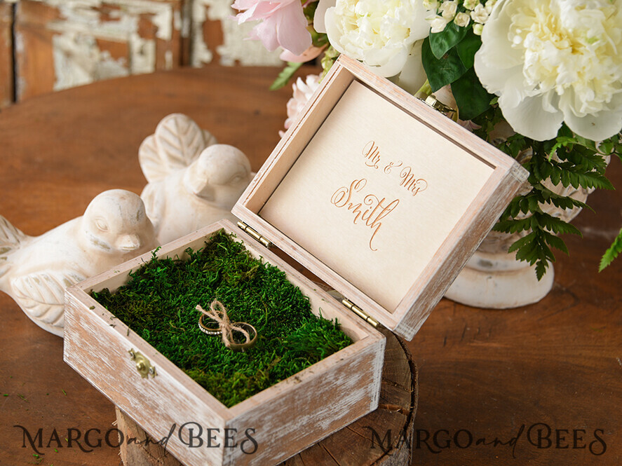 RING BEARER BOXES & PILLOWS Epoxy Wedding rings Box Presonaised Ring Box for wedding bands, wooden wedding ring box • rustic ring bearer box • real flowers in resin luxury ring box
