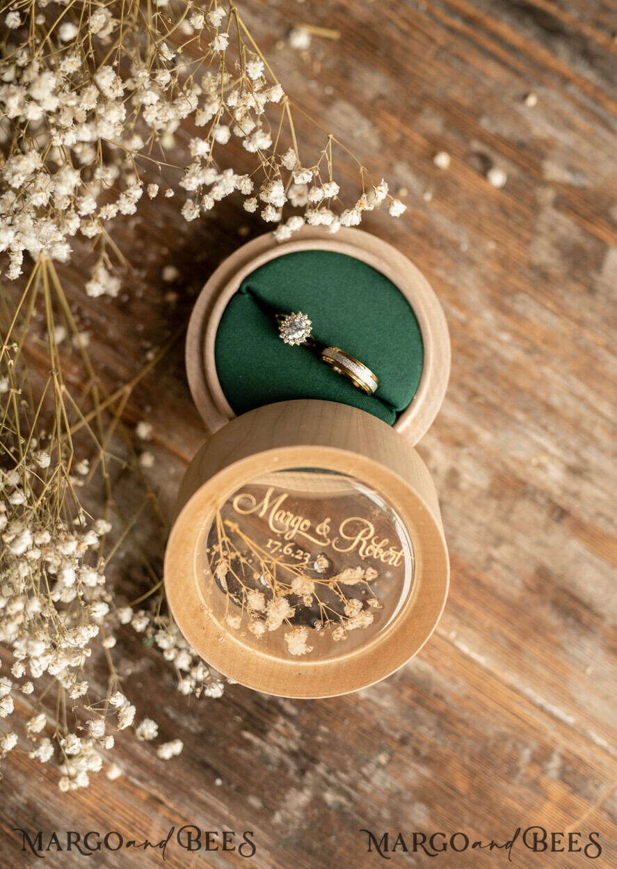 RING BEARER BOXES & PILLOWS Epoxy Wedding rings Box Presonaised Ring Box for wedding bands, wood wedding ring box • rustic wedding rings box • real flowers in resin luxury ring box