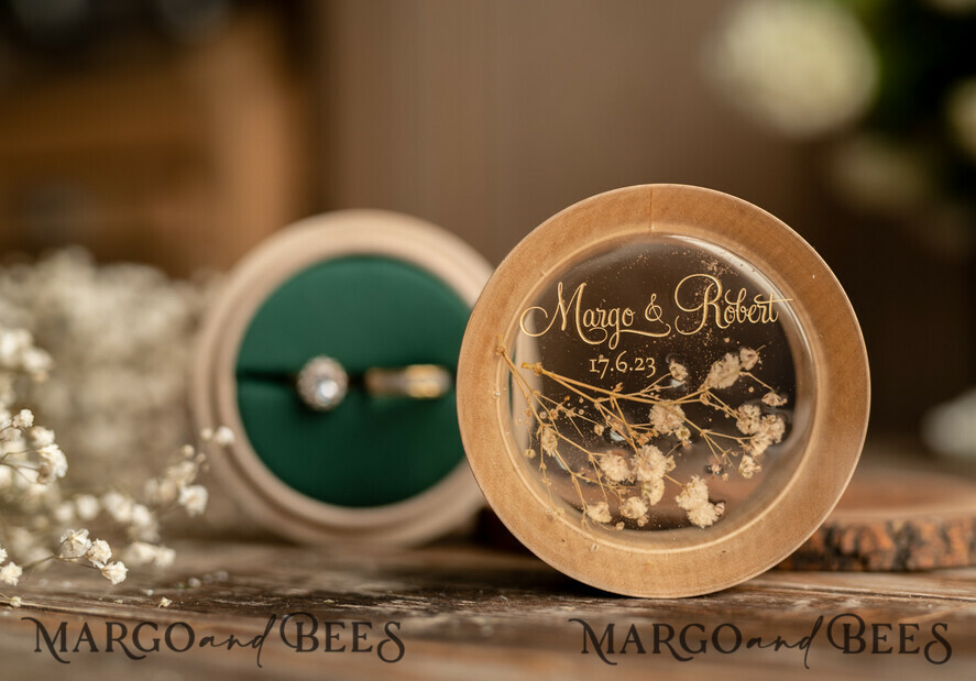RING BEARER BOXES & PILLOWS Epoxy Wedding rings Box Presonaised Ring Box for wedding bands, wood wedding ring box • rustic wedding rings box • real flowers in resin luxury ring box