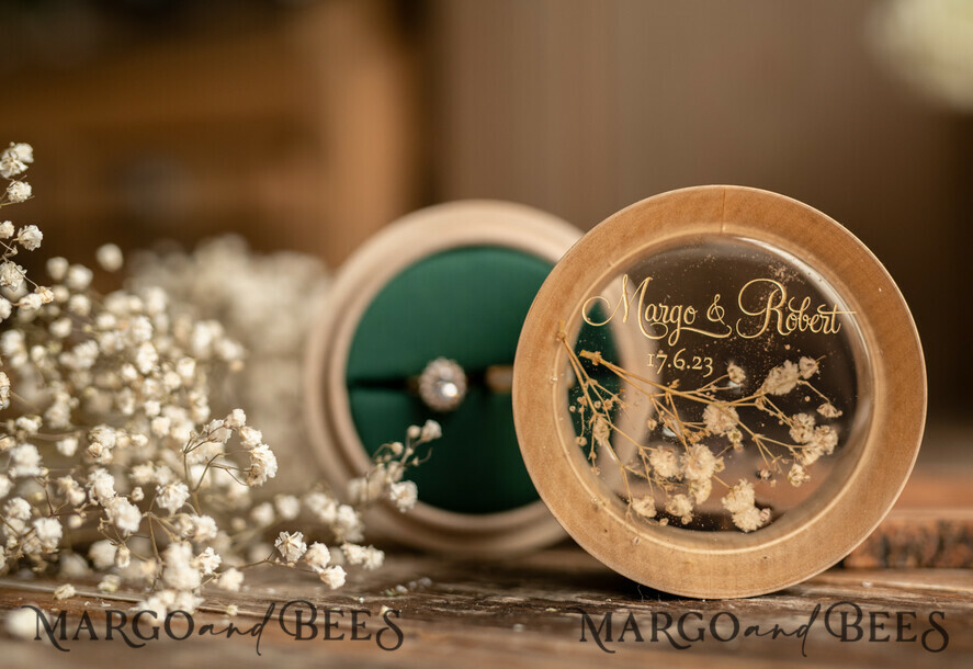 RING BEARER BOXES & PILLOWS Epoxy Wedding rings Box Presonaised Ring Box for wedding bands, wood wedding ring box • rustic wedding rings box • real flowers in resin luxury ring box