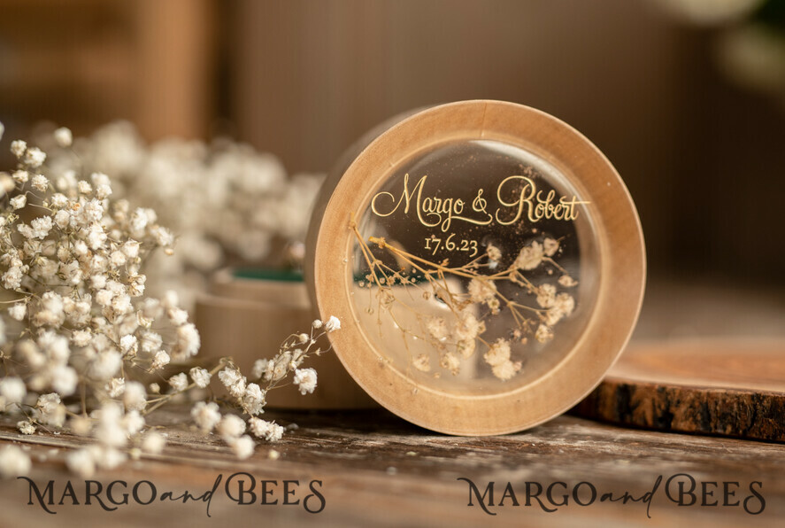 RING BEARER BOXES & PILLOWS Epoxy Wedding rings Box Presonaised Ring Box for wedding bands, wood wedding ring box • rustic wedding rings box • real flowers in resin luxury ring box