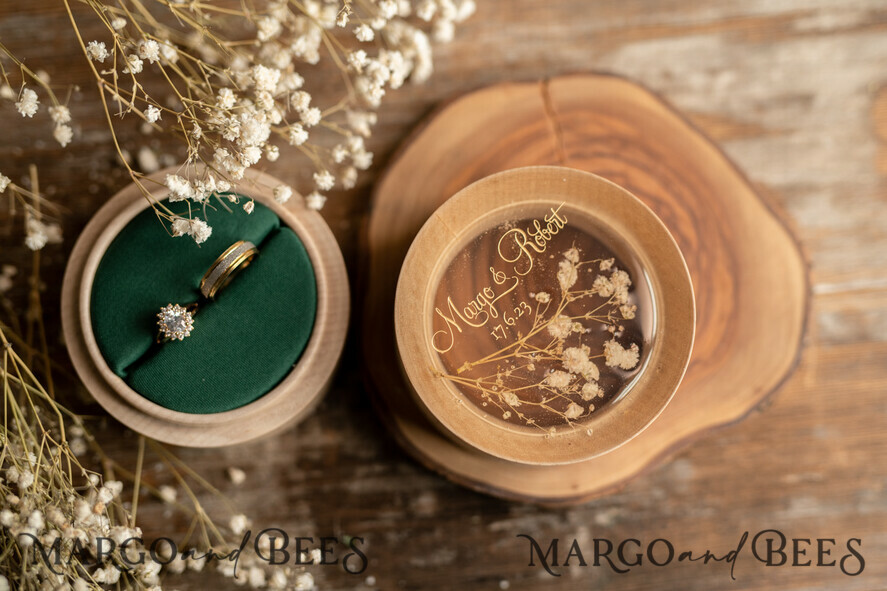 RING BEARER BOXES & PILLOWS Epoxy Wedding rings Box Presonaised Ring Box for wedding bands, wood wedding ring box • rustic wedding rings box • real flowers in resin luxury ring box