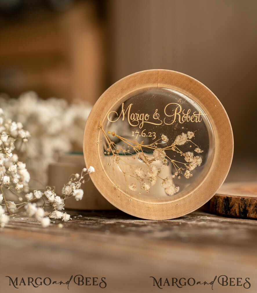 RING BEARER BOXES & PILLOWS Epoxy Wedding rings Box Presonaised Ring Box for wedding bands, wood wedding ring box • rustic wedding rings box • real flowers in resin luxury ring box