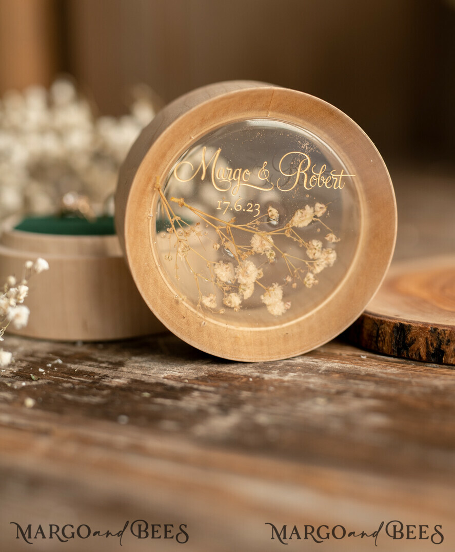 RING BEARER BOXES & PILLOWS Epoxy Wedding rings Box Presonaised Ring Box for wedding bands, wood wedding ring box • rustic wedding rings box • real flowers in resin luxury ring box