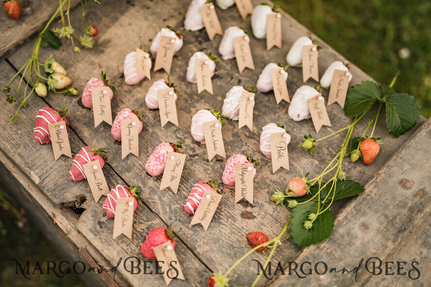 PLACE CARDS / TABLE CARDS Rustic Eco Wedding Place cards Minimalist Eco Wedding Place Cards, Rustic Name Tag, Simple Romantic Wedding Name Tags, Eco Brown Name Flag, Wedding Stationery, Custom Text Wedding Place Card