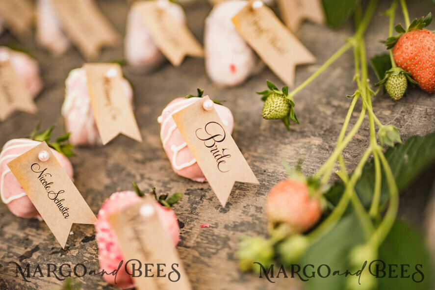 PLACE CARDS / TABLE CARDS Rustic Eco Wedding Place cards Minimalist Eco Wedding Place Cards, Rustic Name Tag, Simple Romantic Wedding Name Tags, Eco Brown Name Flag, Wedding Stationery, Custom Text Wedding Place Card