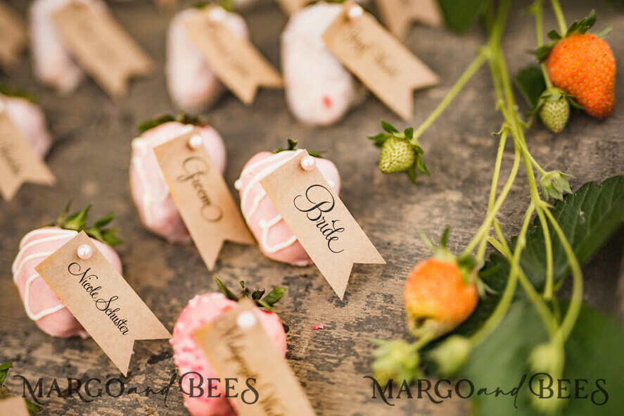 PLACE CARDS / TABLE CARDS Rustic Eco Wedding Place cards Minimalist Eco Wedding Place Cards, Rustic Name Tag, Simple Romantic Wedding Name Tags, Eco Brown Name Flag, Wedding Stationery, Custom Text Wedding Place Card