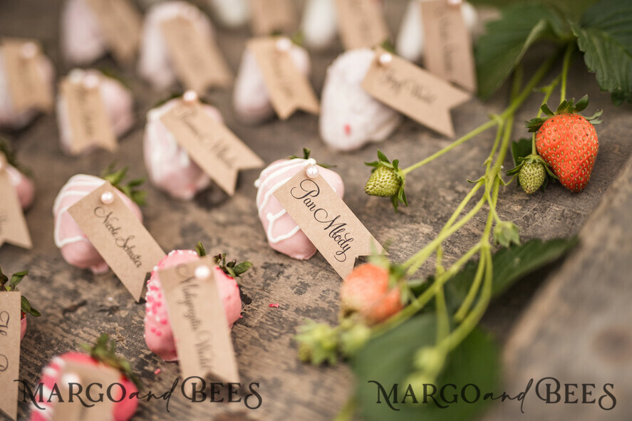 PLACE CARDS / TABLE CARDS Rustic Eco Wedding Place cards Minimalist Eco Wedding Place Cards, Rustic Name Tag, Simple Romantic Wedding Name Tags, Eco Brown Name Flag, Wedding Stationery, Custom Text Wedding Place Card