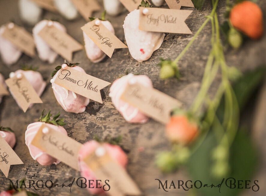PLACE CARDS / TABLE CARDS Rustic Eco Wedding Place cards Minimalist Eco Wedding Place Cards, Rustic Name Tag, Simple Romantic Wedding Name Tags, Eco Brown Name Flag, Wedding Stationery, Custom Text Wedding Place Card