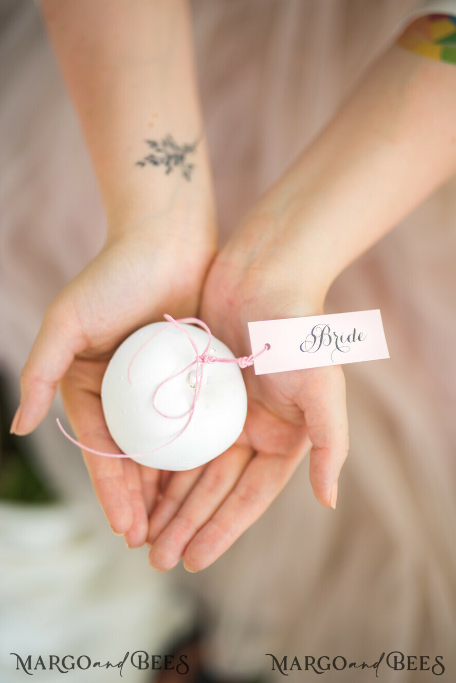 PLACE CARDS / TABLE CARDS Rustic Eco Wedding Place cards Minimalist Pink Wedding Place Cards, Rustic Pink Name Tags, Romantic Wedding Name Tags with pink Twine, Wedding Stationery, Custom Text Wedding Place Cards