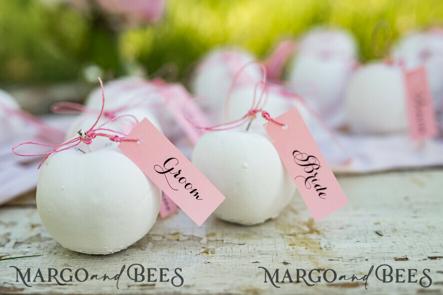 PLACE CARDS / TABLE CARDS Rustic Eco Wedding Place cards Minimalist Pink Wedding Place Cards, Rustic Pink Name Tags, Romantic Wedding Name Tags with pink Twine, Wedding Stationery, Custom Text Wedding Place Cards