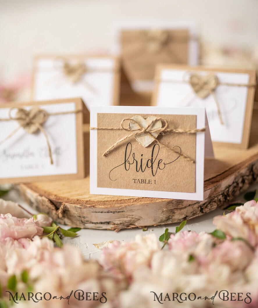 PLACE CARDS / TABLE CARDS Rustic Eco Wedding Place cards Minimalistic White Wedding Place Cards with Burlap Twine and Wooden Heart, Rustic Eco Brown with Black Printout, Delicate Wedding Name Tags, Editable Text