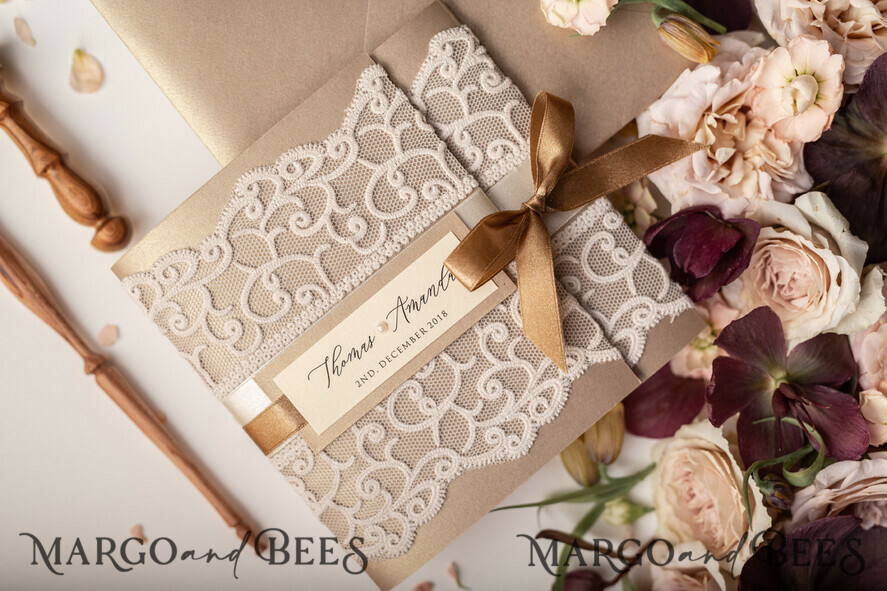 WEDDING INVITATIONS vintage lace/ rustic lace The wedding invitations card elegant lace stationery
