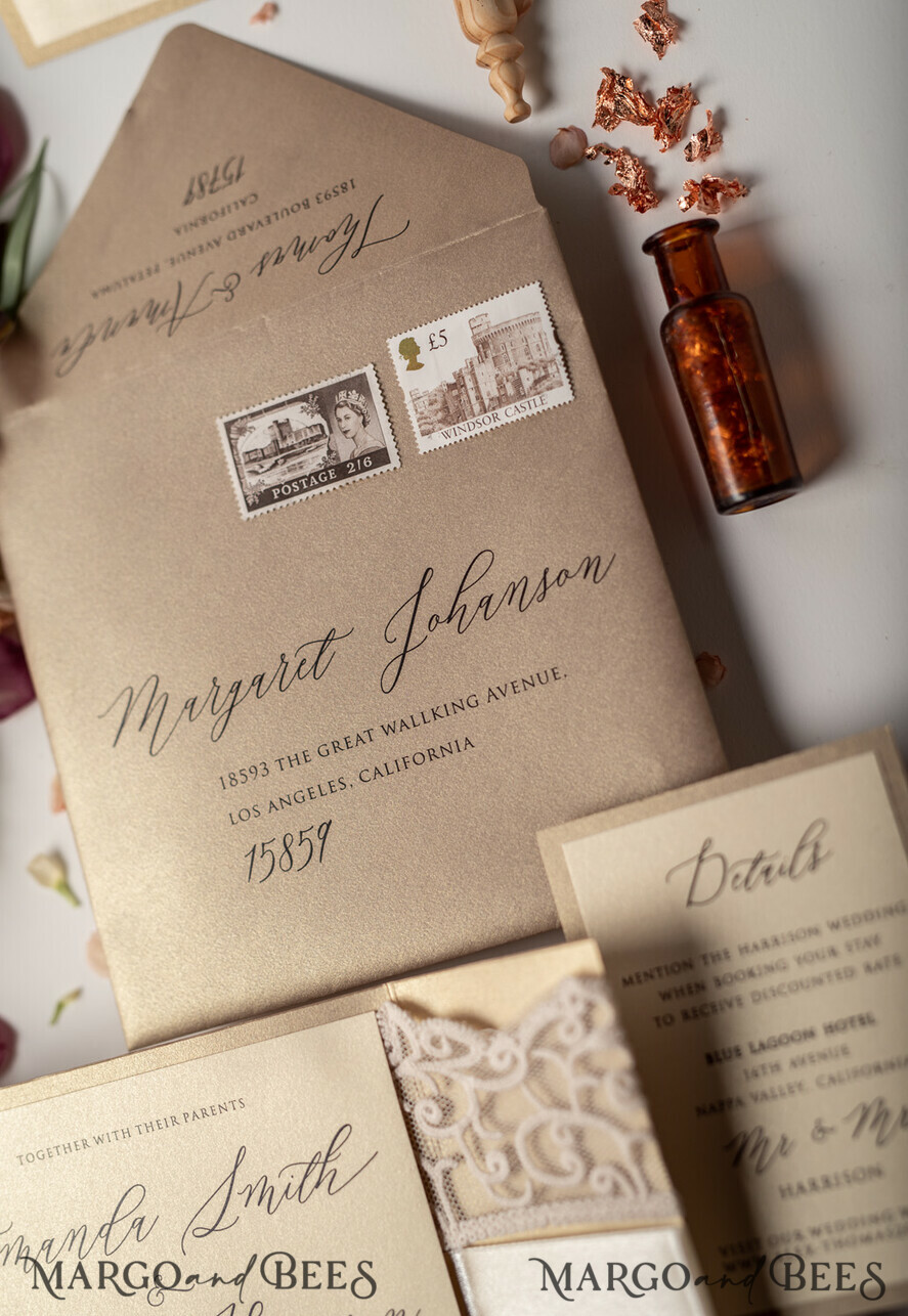 WEDDING INVITATIONS vintage lace/ rustic lace The wedding invitations card elegant lace stationery