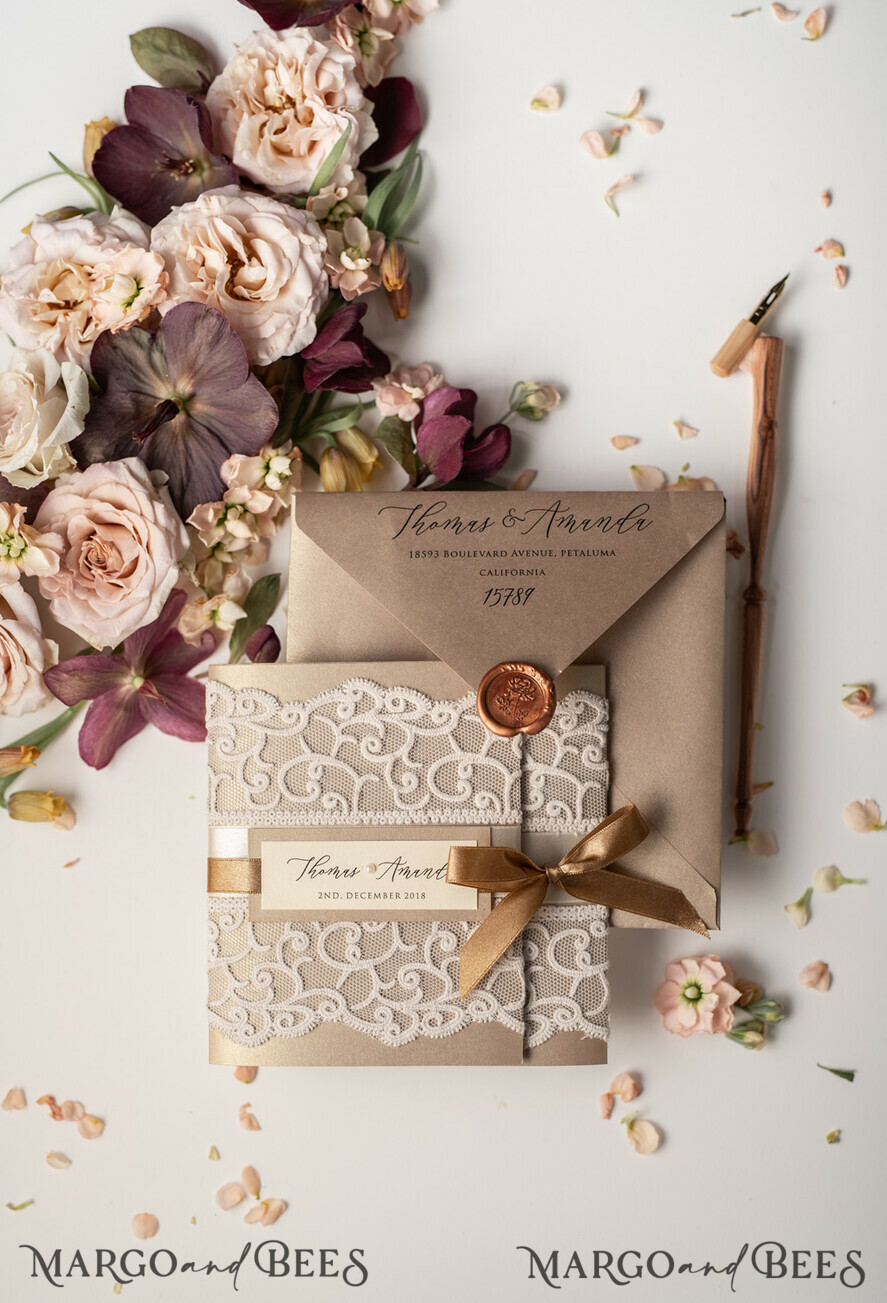 WEDDING INVITATIONS vintage lace/ rustic lace The wedding invitations card elegant lace stationery