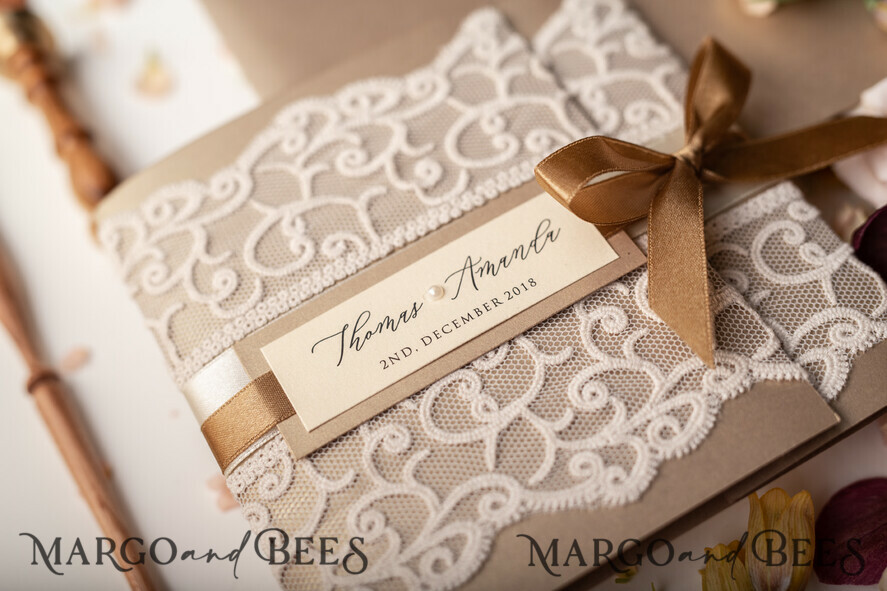 WEDDING INVITATIONS vintage lace/ rustic lace The wedding invitations card elegant lace stationery