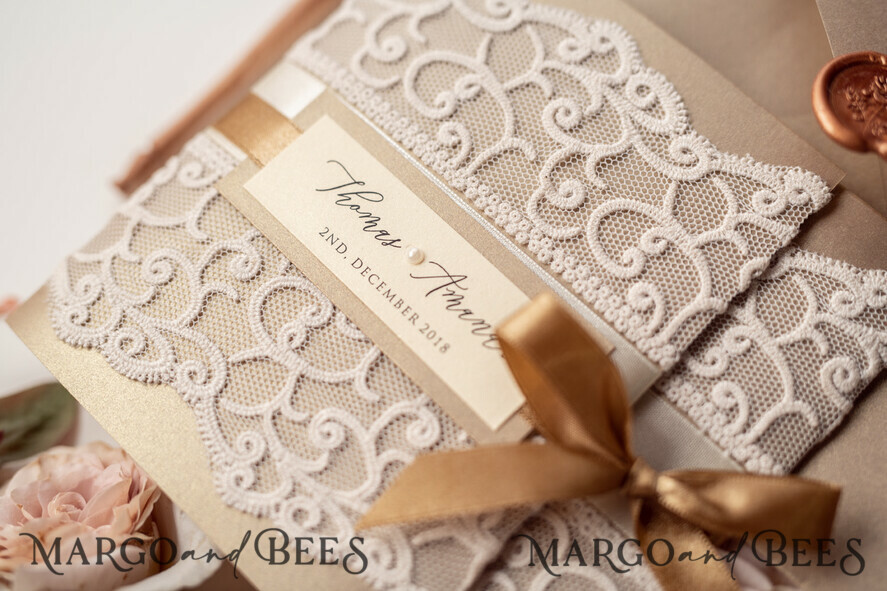 WEDDING INVITATIONS vintage lace/ rustic lace The wedding invitations card elegant lace stationery