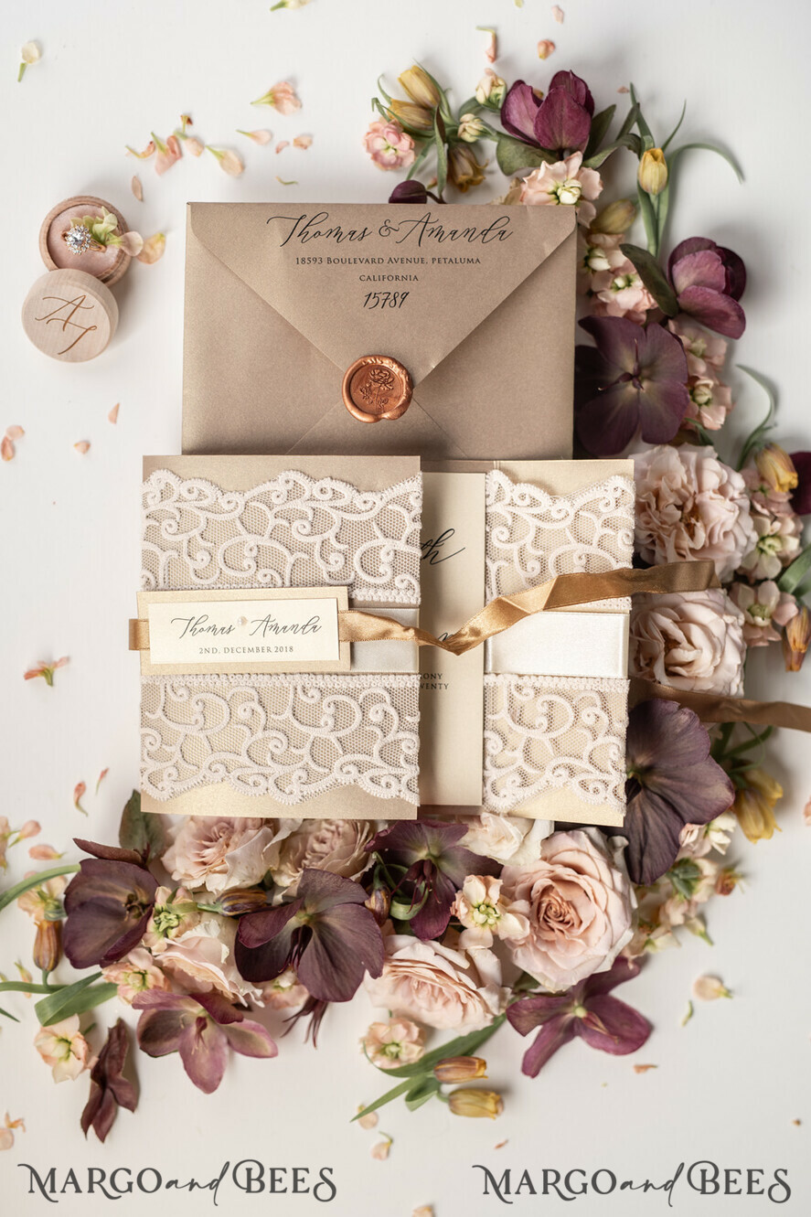 WEDDING INVITATIONS vintage lace/ rustic lace The wedding invitations card elegant lace stationery