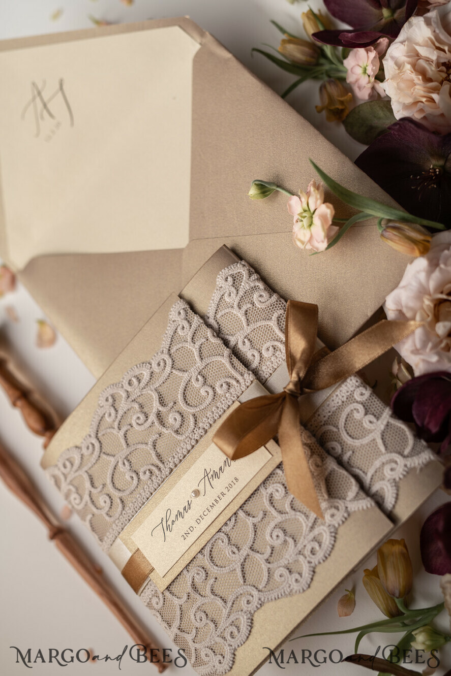 WEDDING INVITATIONS vintage lace/ rustic lace The wedding invitations card elegant lace stationery