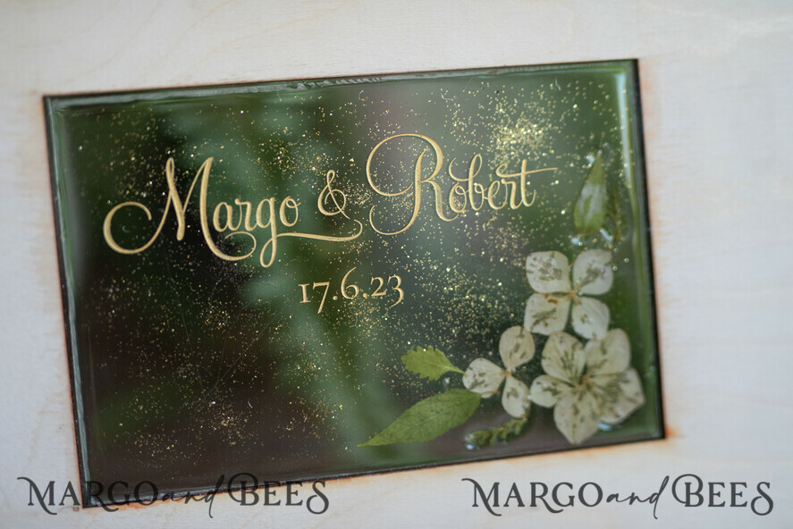 PHOTO ALBUM/ PHOTO BOX Polaroid photo album with writing space Presonalized Photo albums, Polaroid Photo Album with writing space