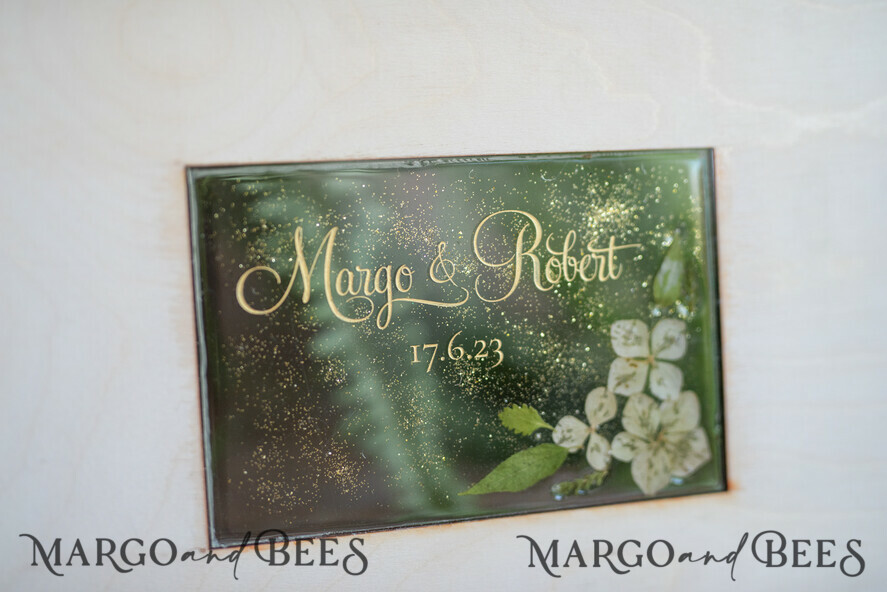 PHOTO ALBUM/ PHOTO BOX Polaroid photo album with writing space Presonalized Photo albums, Polaroid Photo Album with writing space