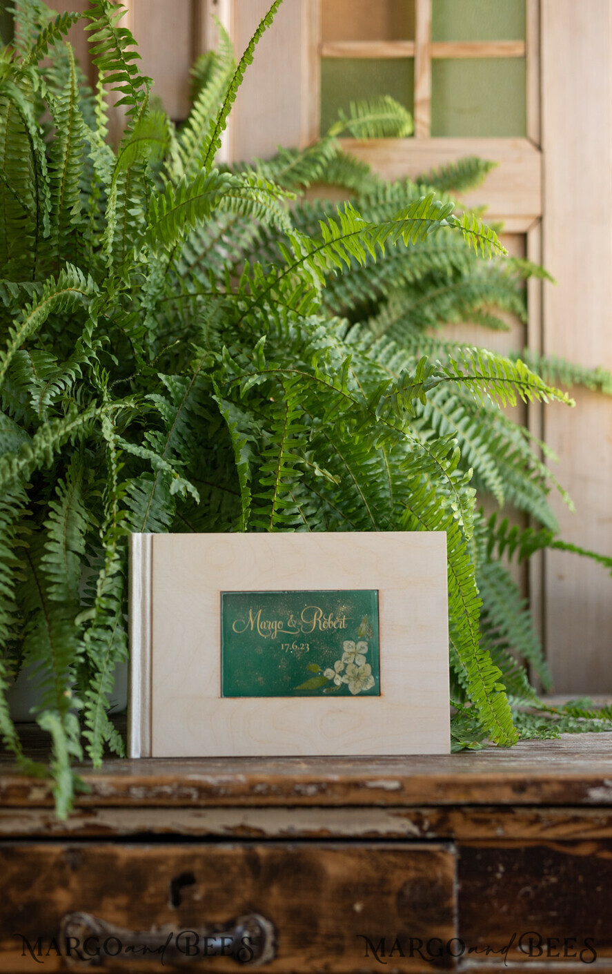 PHOTO ALBUM/ PHOTO BOX Polaroid photo album with writing space Presonalized Photo albums, Polaroid Photo Album with writing space