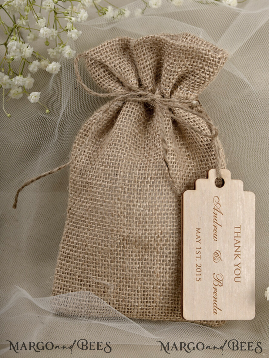wedding favor ideas, Rustic Favor Bag with tag