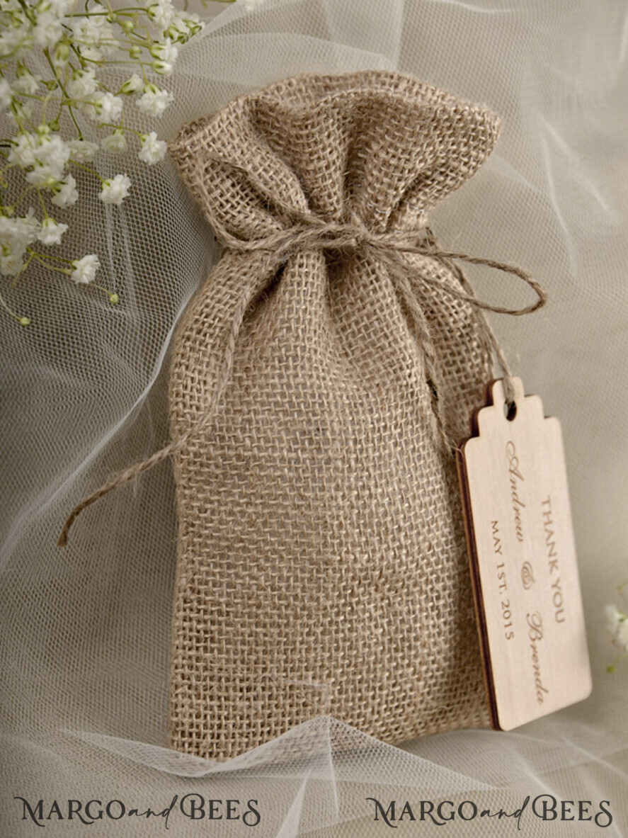 wedding favor ideas, Rustic Favor Bag with tag