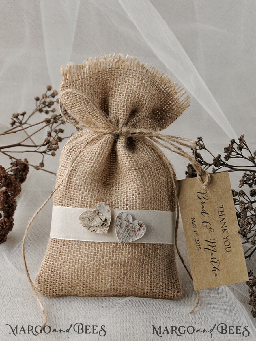 wedding favor ideas, custom made Rustic Burlap Favor Bags