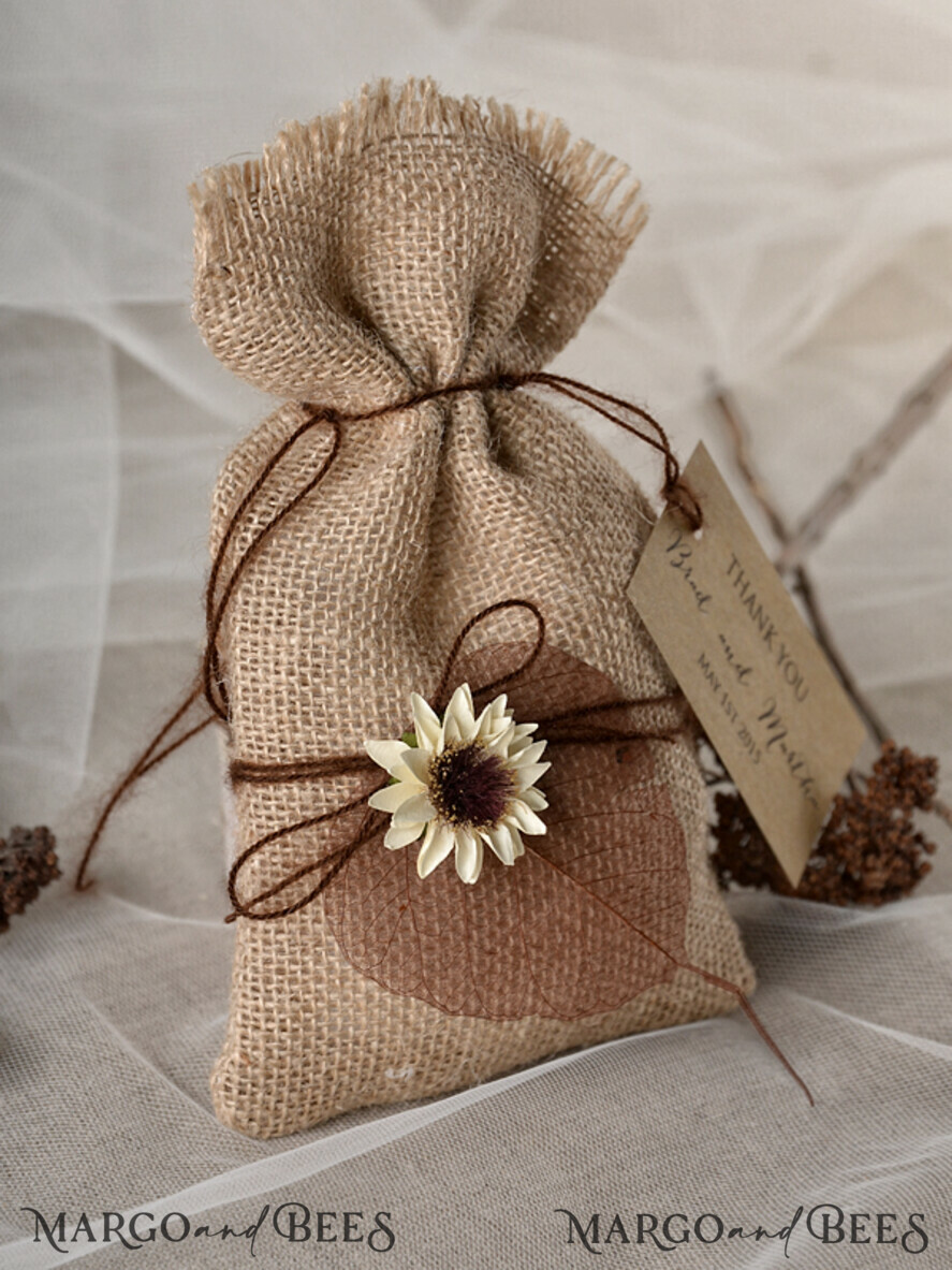 WEDDING FAVORS Rustic Burlap Favor Bags wedding favor, Rustic Burlap Favor Bag and tag